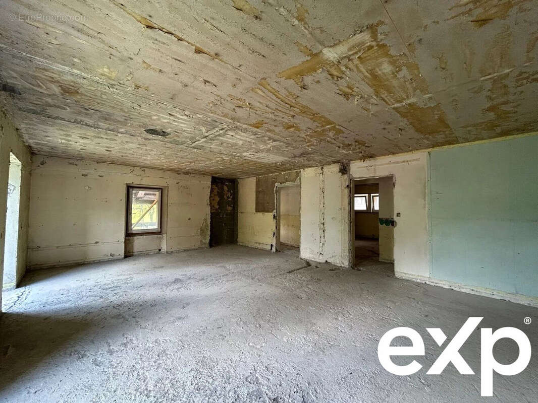 Appartement à ESSERT-ROMAND