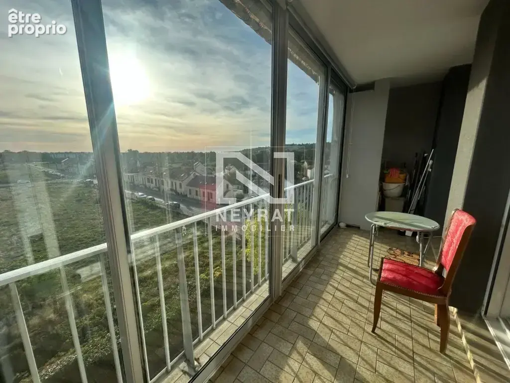 Appartement 4 pièces 80 m² à vendre à Digoin (71160) - photo 2