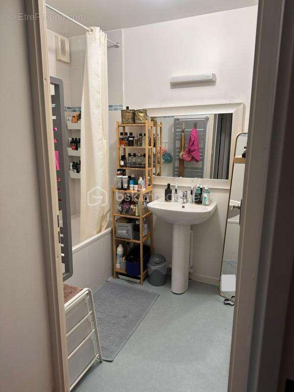 Appartement à SAINTE-LUCE-SUR-LOIRE