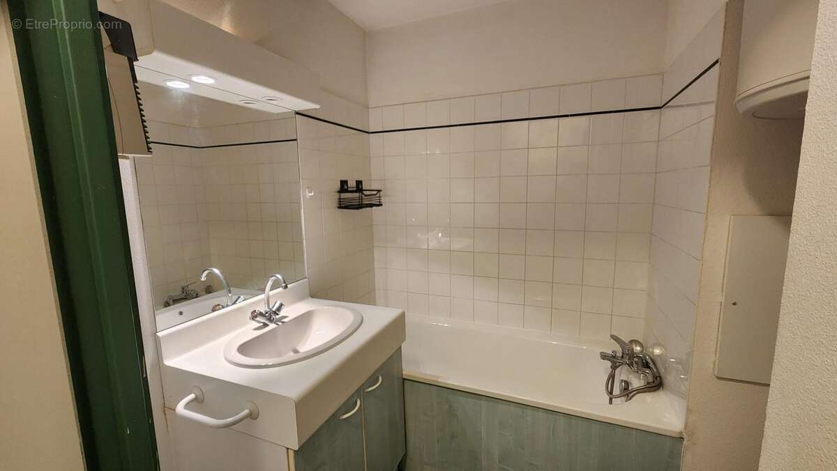 Appartement à SAINT-MARTIN-D'HERES