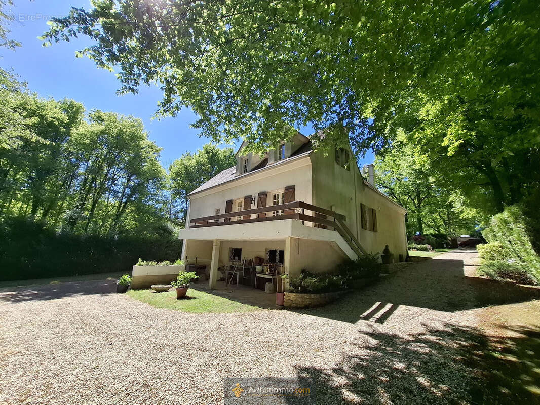 Maison à SERRIS