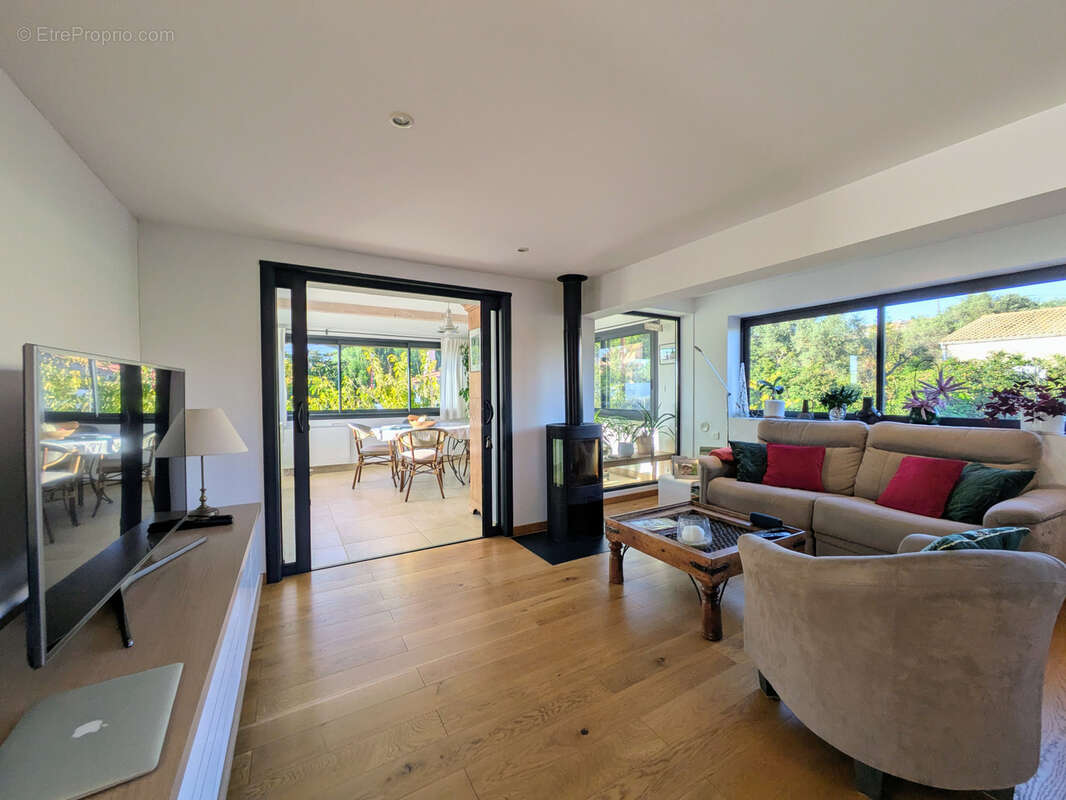 Appartement à SANARY-SUR-MER