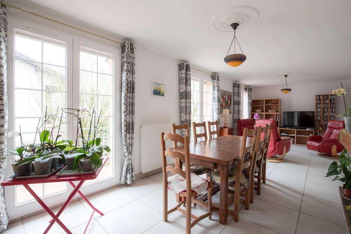 Maison à CHAMPENOUX