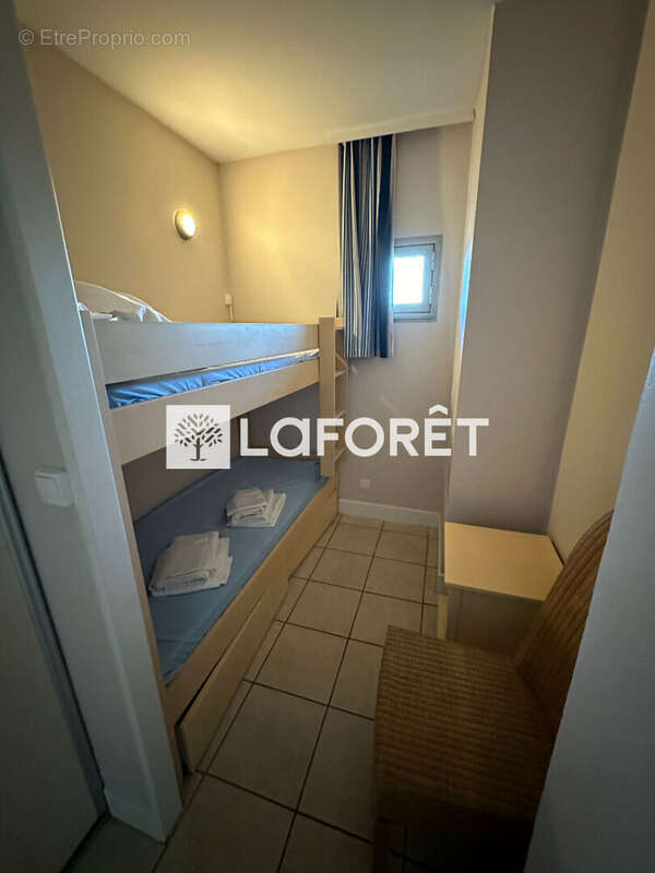 Appartement à SAINT-LAURENT-DU-VAR