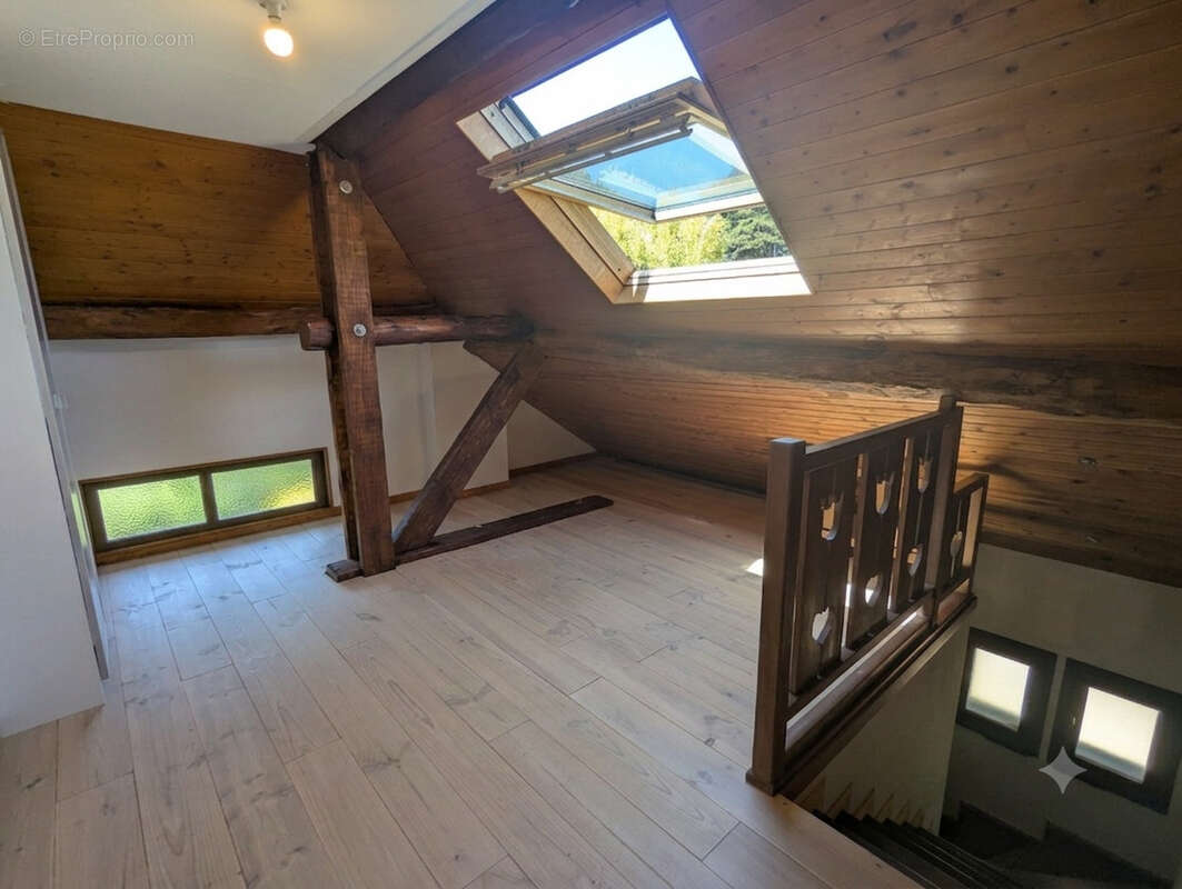 TRESSERVE CENTRE   Maison de village avec extérieur, balcon et stationnement - photo 12