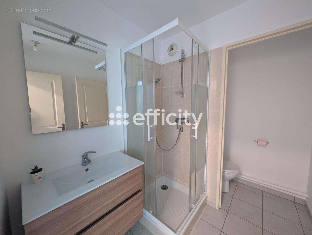 Appartement à SAINT-CHAMAS
