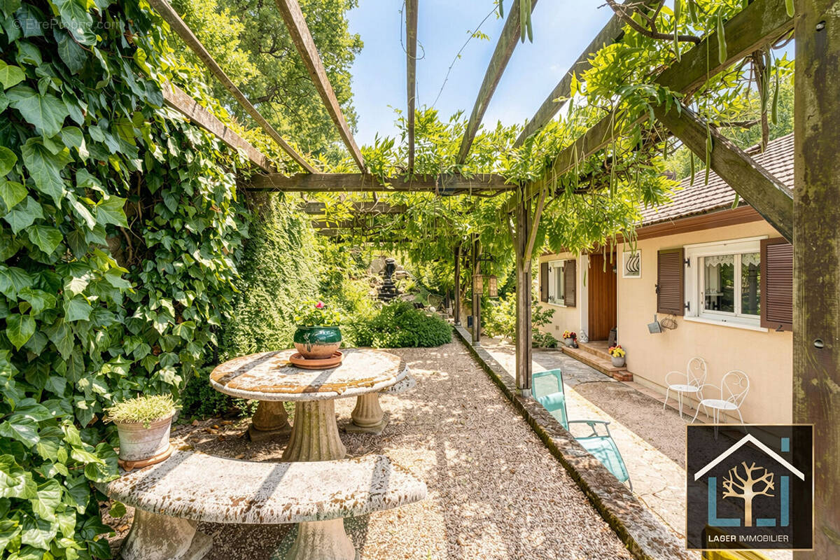 Maison à MONTLUEL
