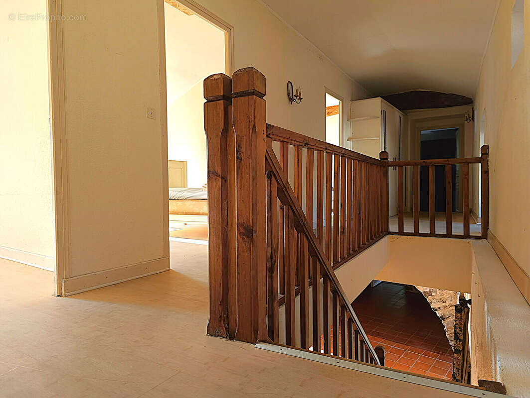 Charmante maison  en pierre F5 avec terrain - photo 8