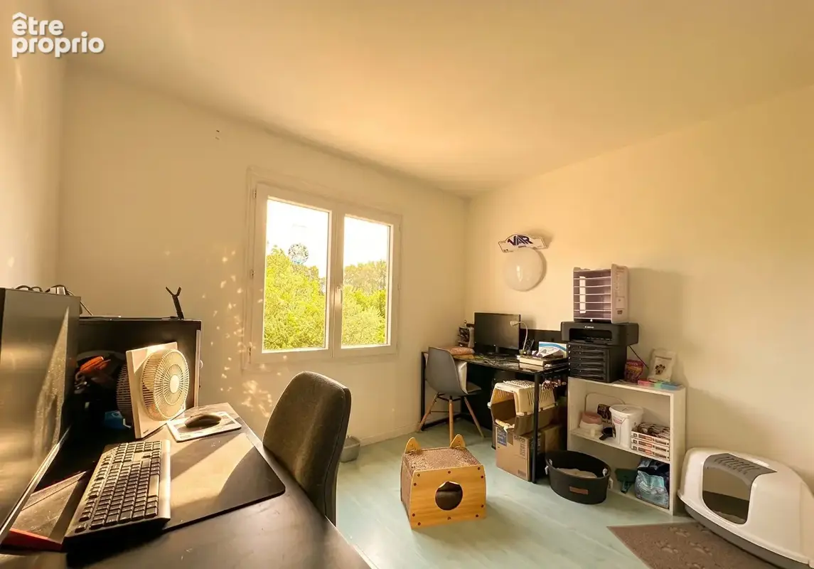 La Crau  Maison T5 de 120 m²  4 chambres et jardin 345m² - photo 8