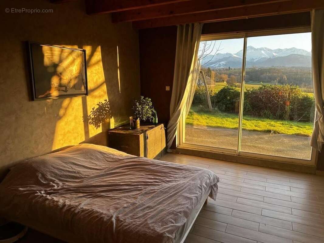 Maison 180 m² à Orignac  - photo 8