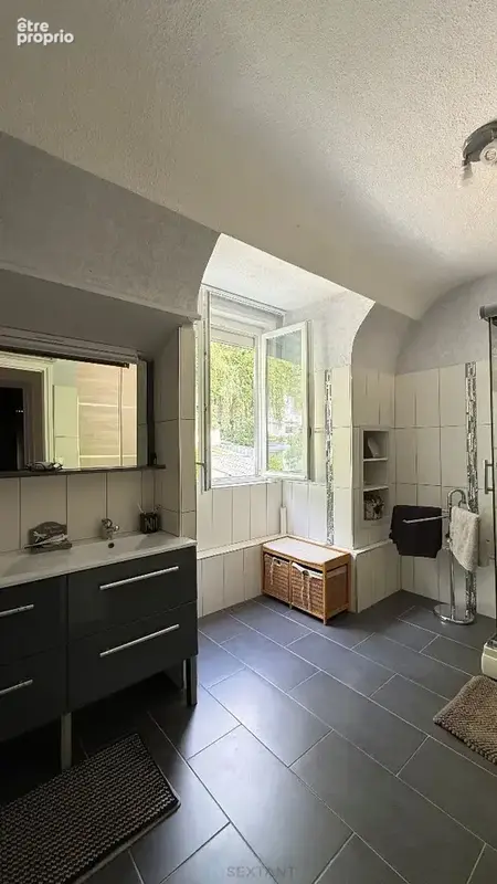 Charmante maison mitoyenne d'un côté atypique au cur d'Orival, en bord de Seine - photo 6