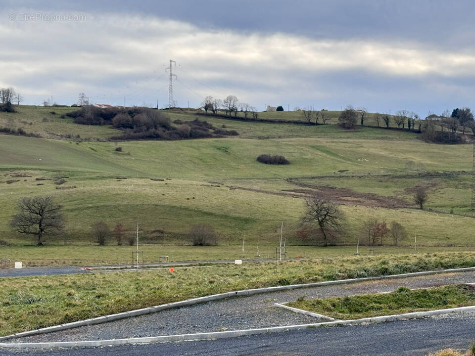 Terrain à AURILLAC