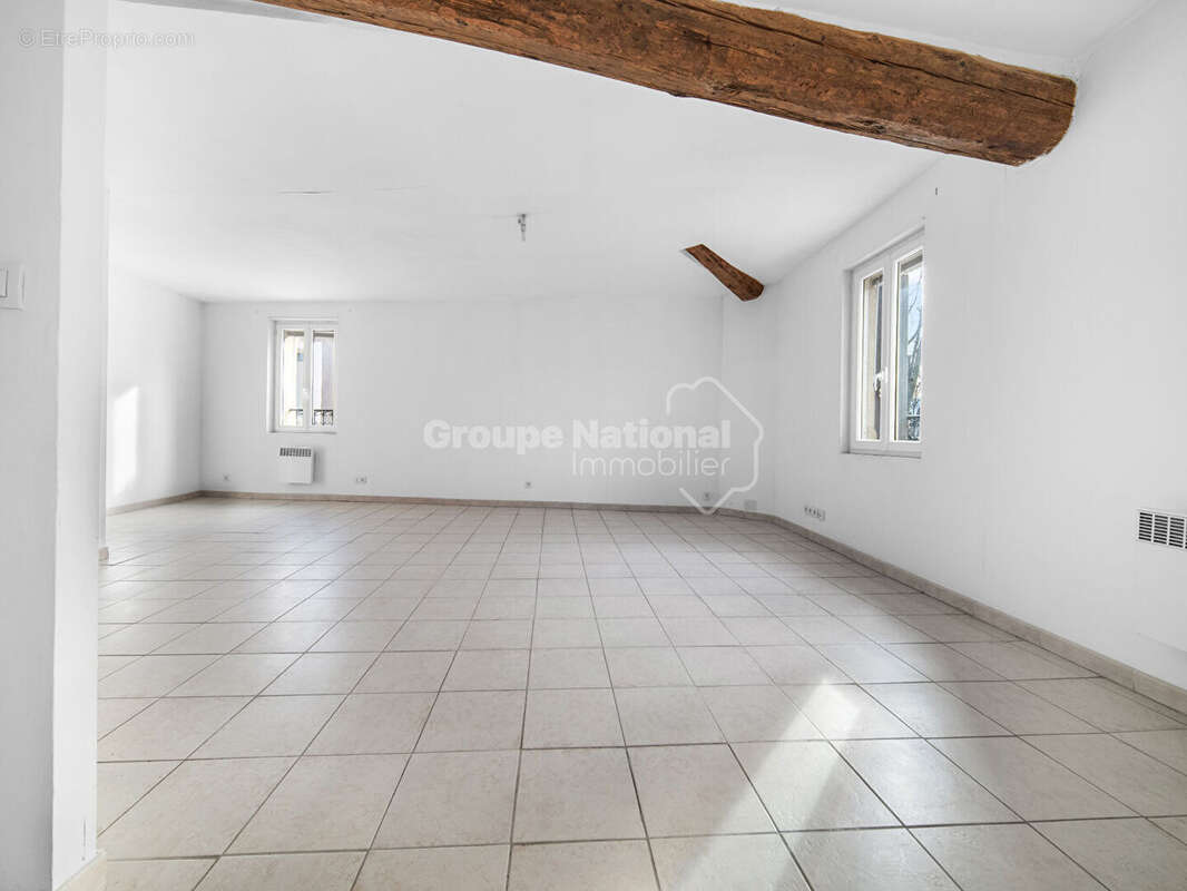 Appartement à LUNEL