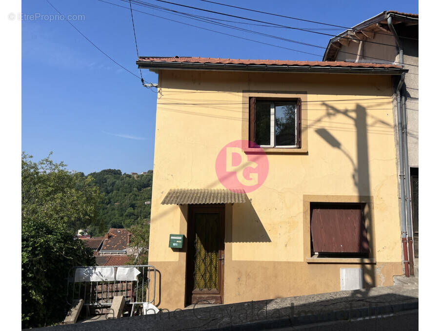 Maison à DECAZEVILLE