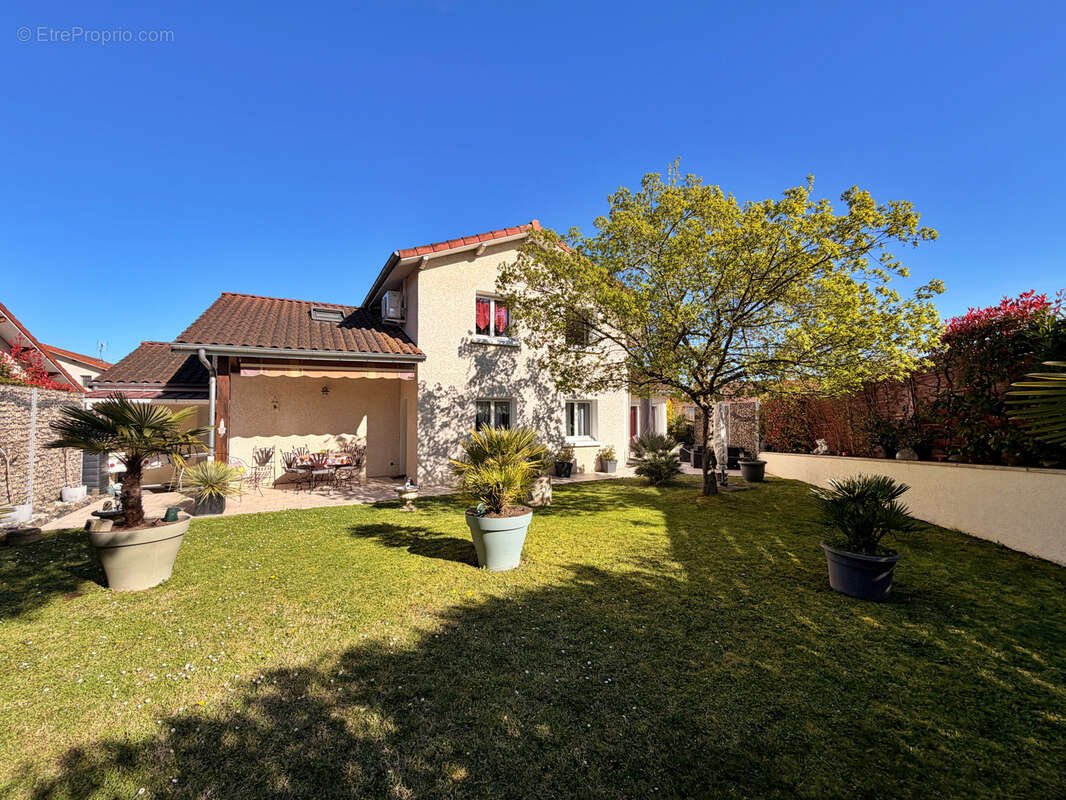 Maison à BOURGOIN-JALLIEU