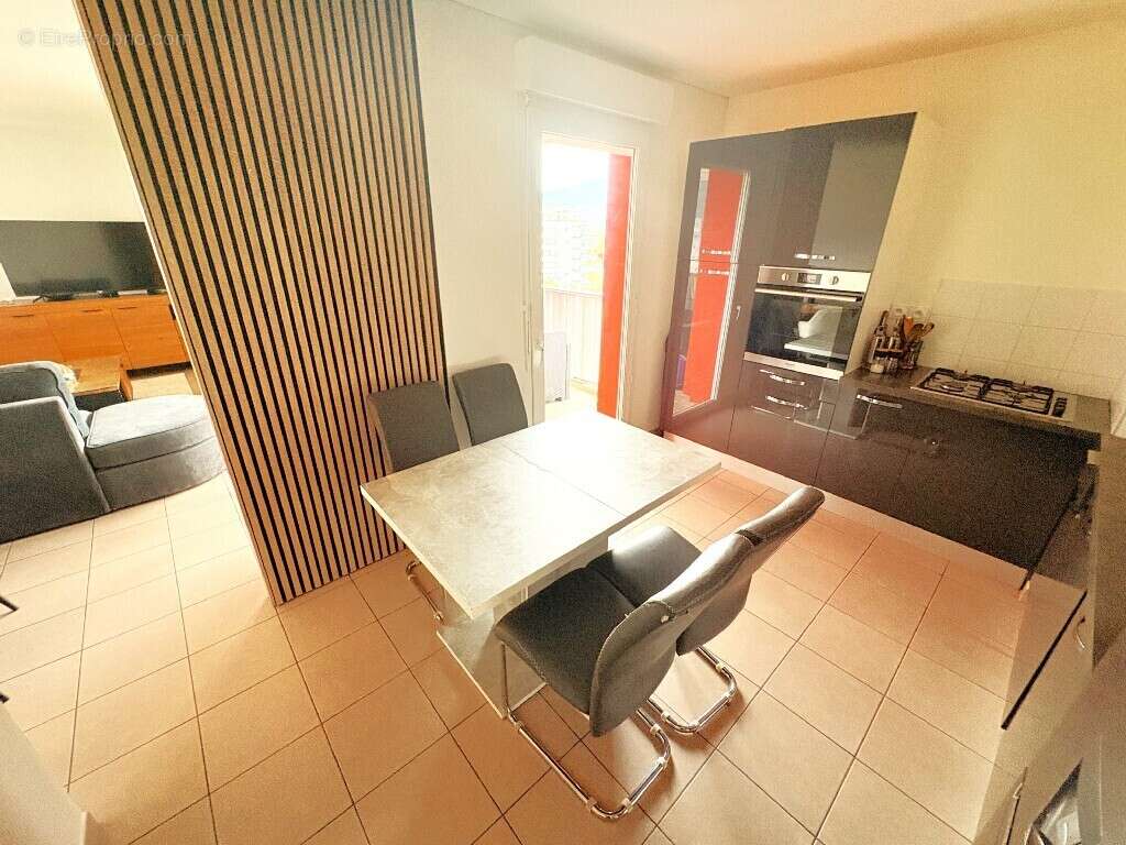 Appartement à SEYNOD