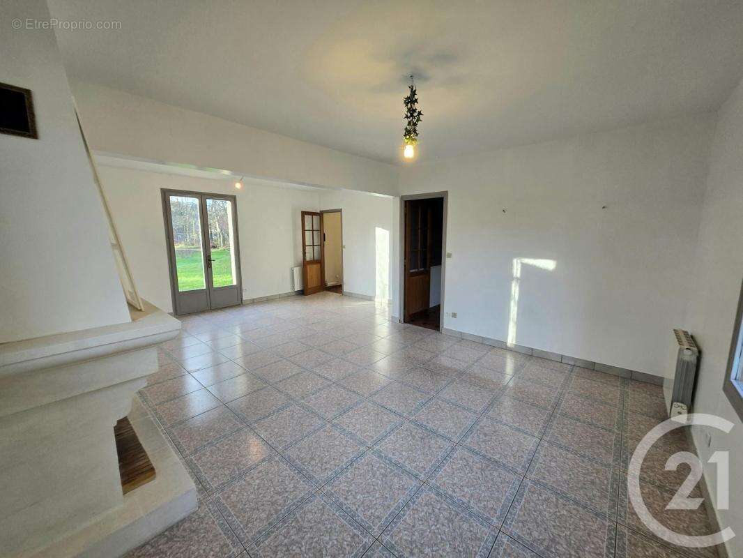 Maison à MONCHY-SAINT-ELOI