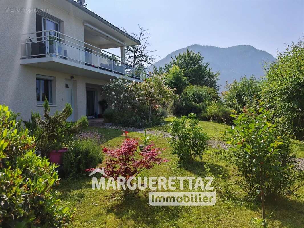 Maison à CHATILLON-SUR-CLUSES