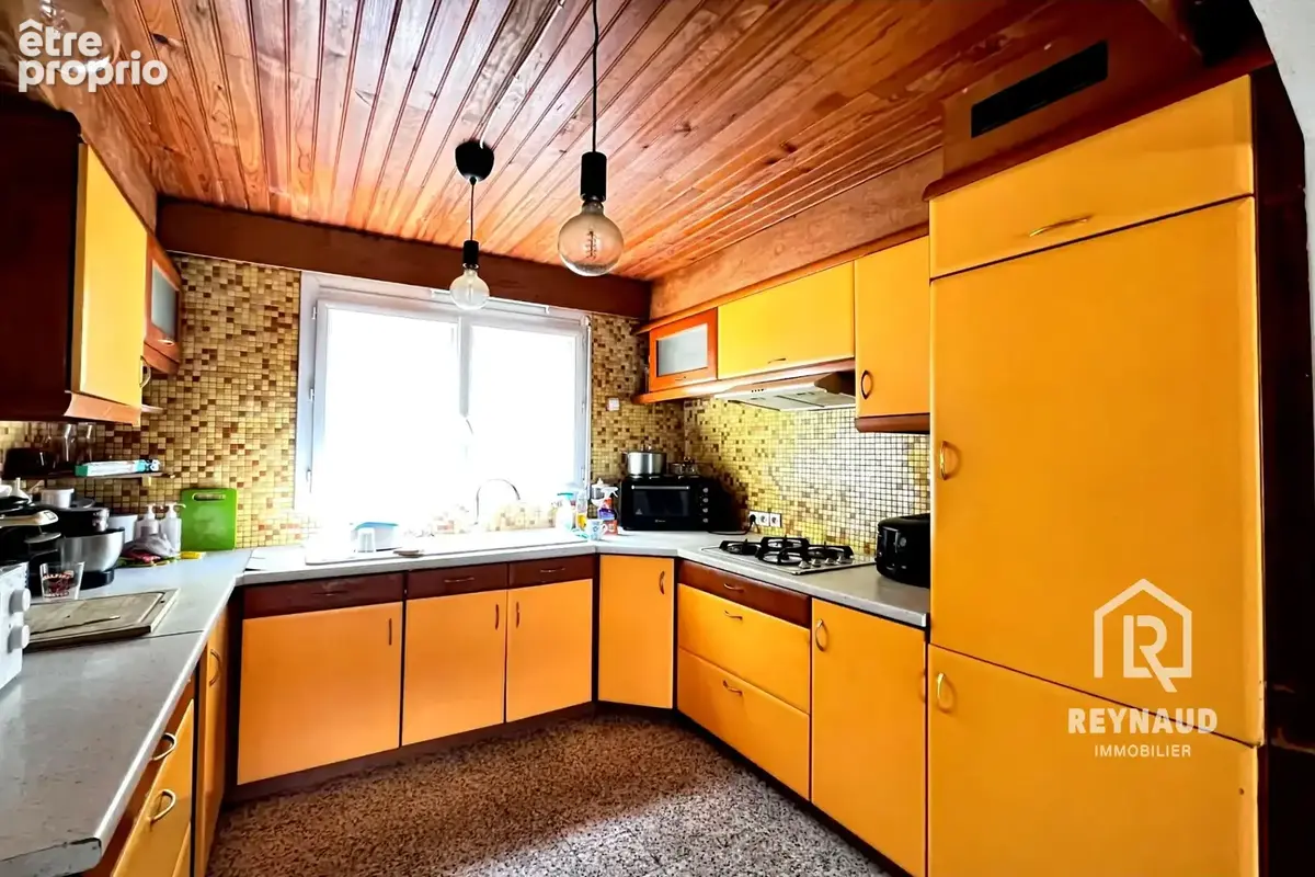 Maison 7 pièces 105 m² à vendre à Clermont-L'herault (34800) - photo 2
