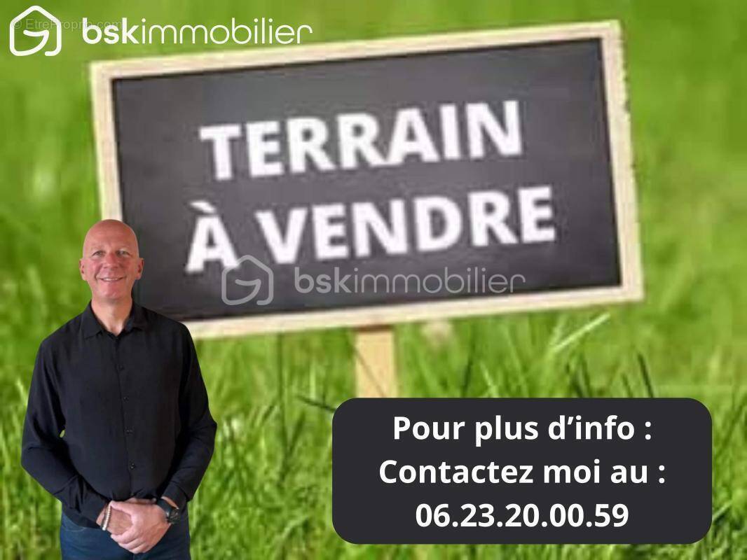 Terrain à CAMPHIN-EN-CAREMBAULT