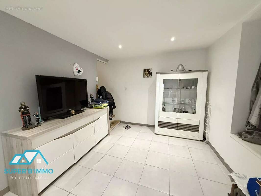 Maison à FRUGERES-LES-MINES