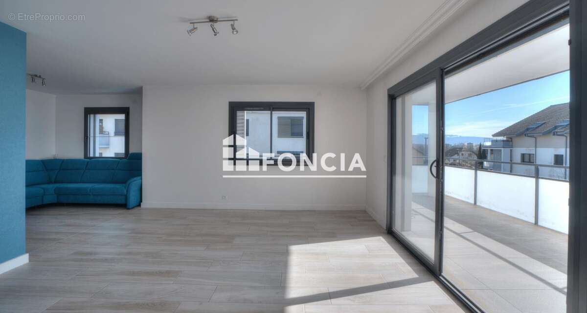 Appartement à PREVESSIN-MOENS