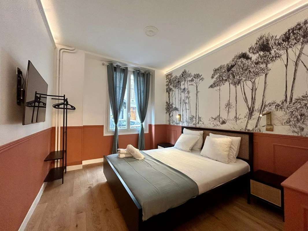 Commerce à PARIS-17E