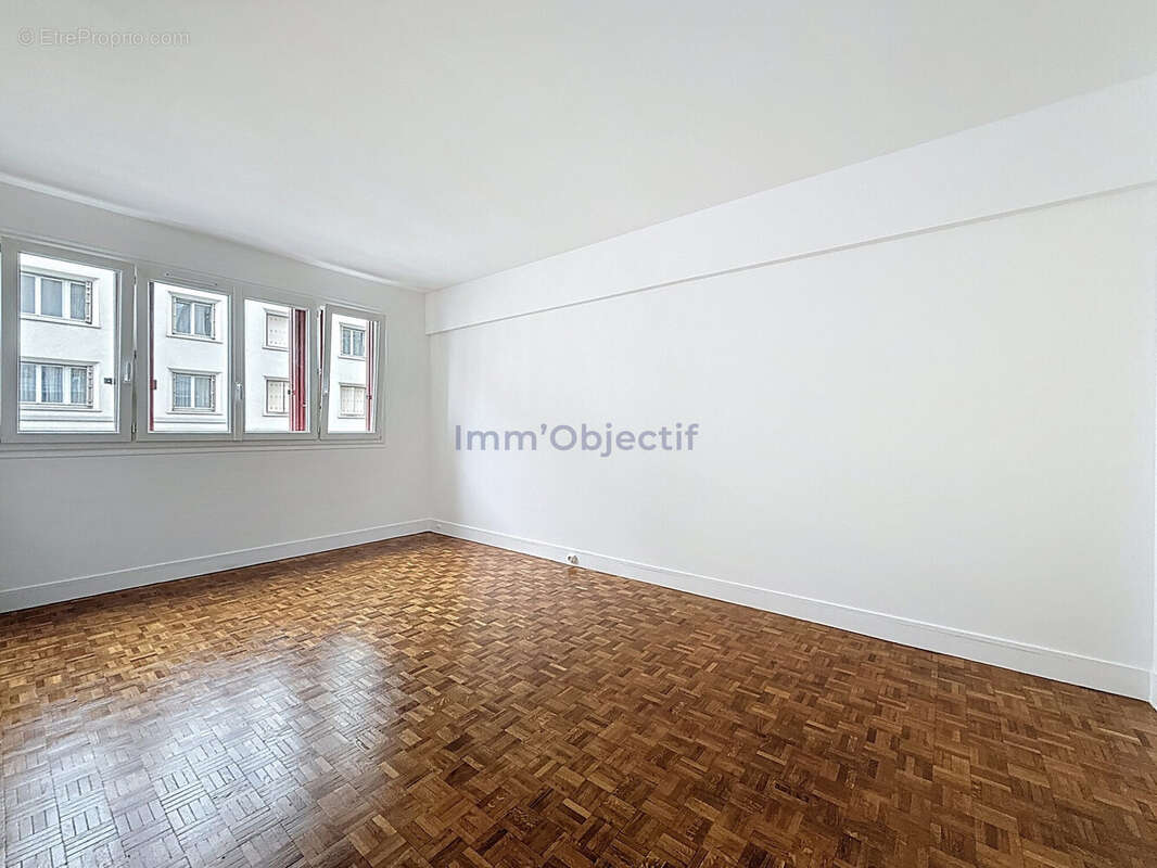 Appartement à PARIS-12E