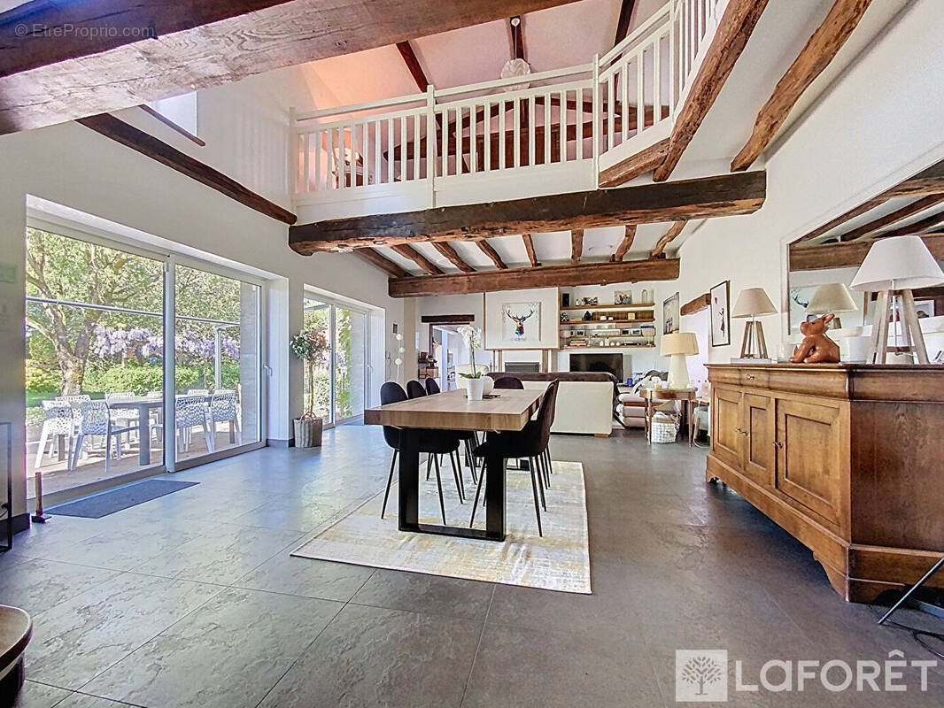 Maison à SAINT-LEGER-SOUS-CHOLET