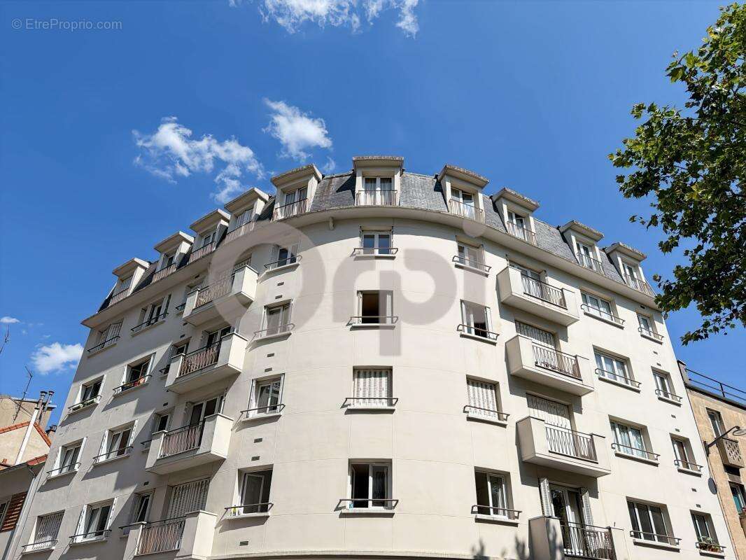 Appartement à PARIS-20E