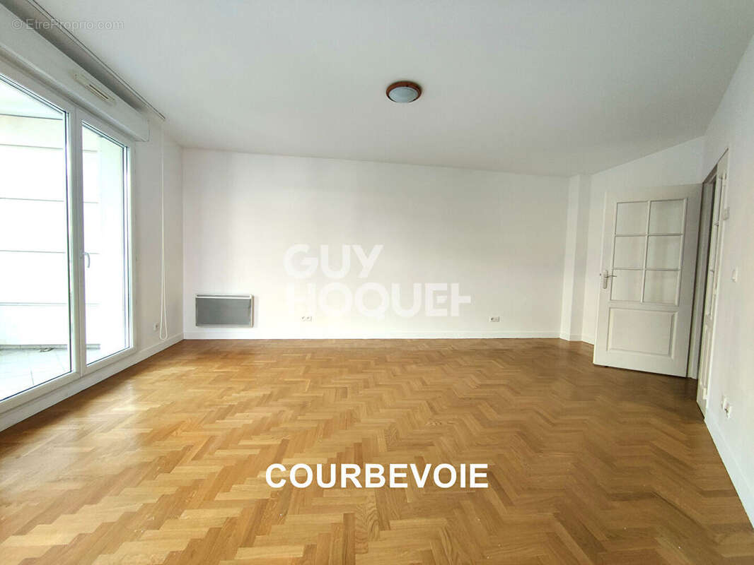 Appartement à LA GARENNE-COLOMBES