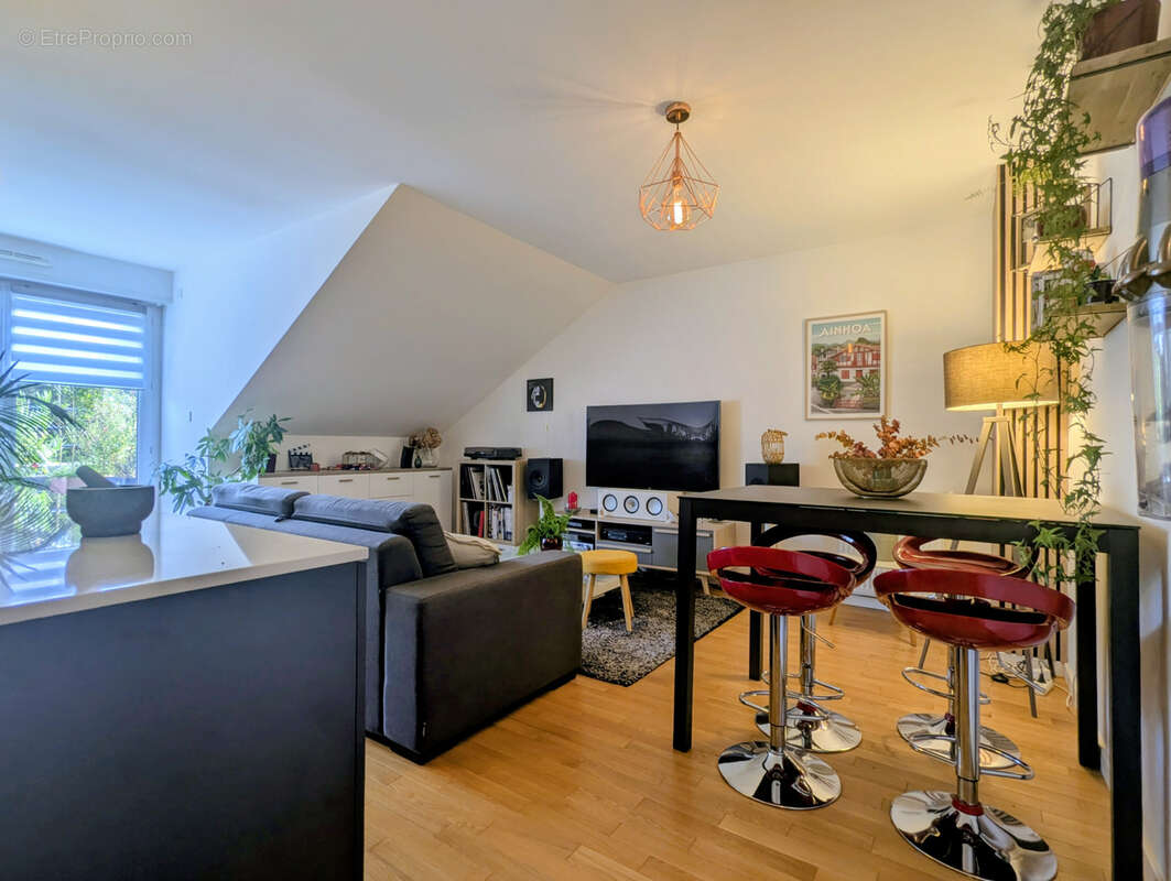 T2 avec balcon et box en centre-ville - photo 3