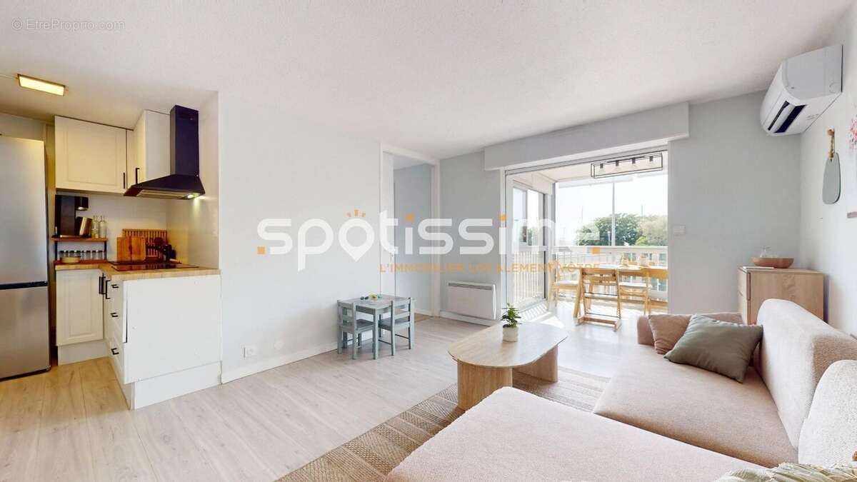 Cap d'Agde  Les Falaises  T3 entièrement rénové avec cellier, à deux pas des plages - photo 2
