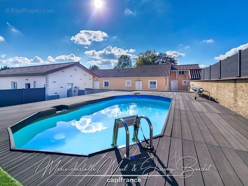 Grande maison familiale avec logement indépendant, garages et dépendances - photo 5