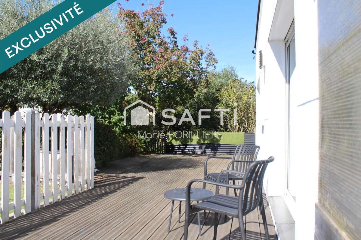 Photo 5 - Maison à CAMIAC-ET-SAINT-DENIS