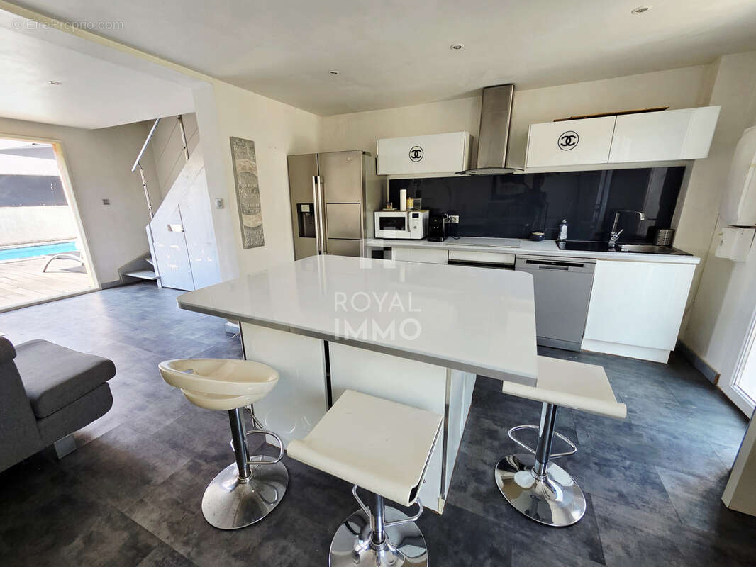 Maison T4 Hyères - photo 2