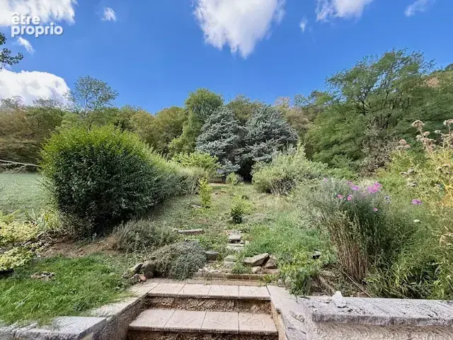 Maison familiale des années 70 avec sous-sol complet et beau potentiel - photo 16