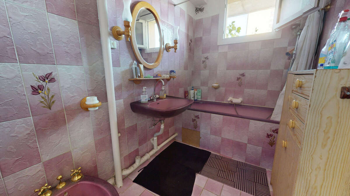 Appartement à MARSEILLE-15E