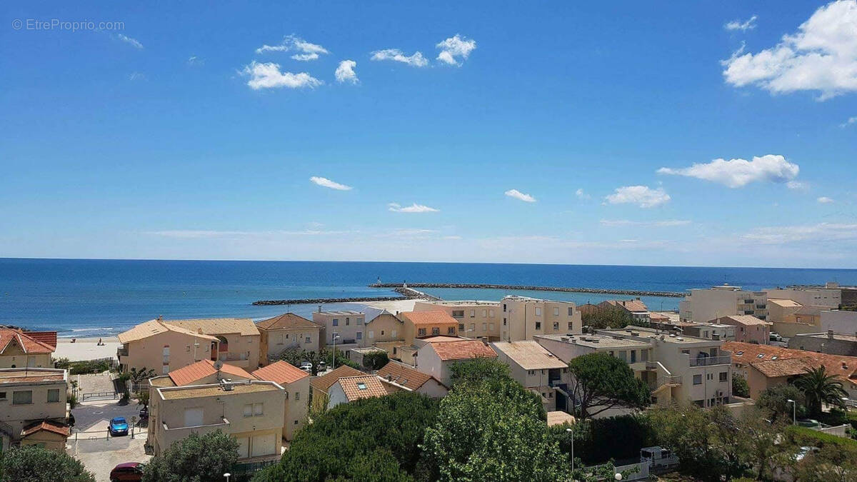 Appartement à MAUGUIO