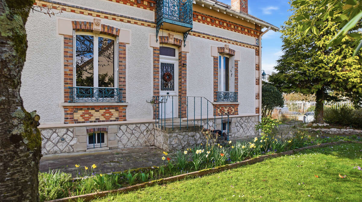 Maison à MORET-SUR-LOING