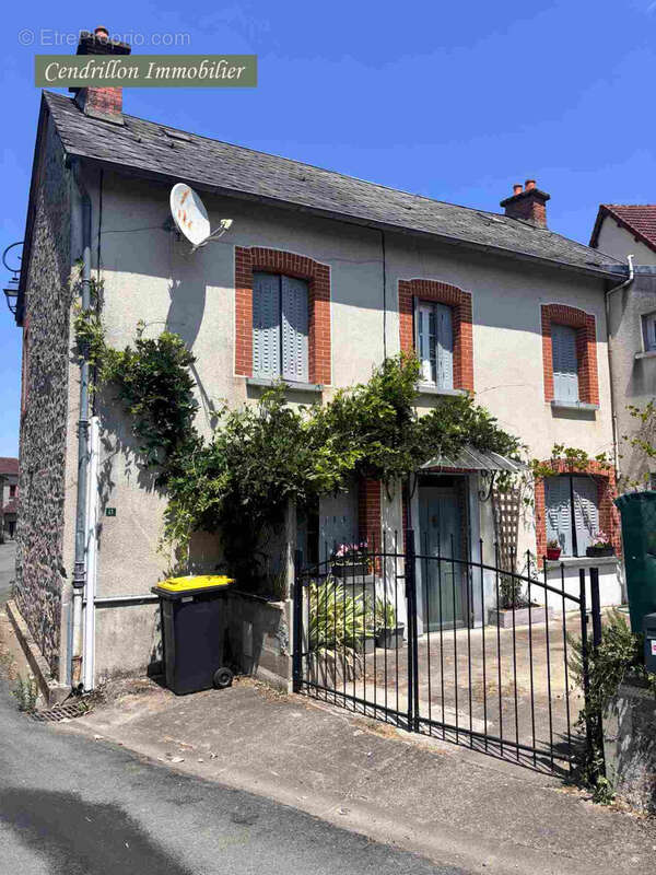 Maison de bourg en pierres, indépendante, 80m2 habitable de suite, avec cour et atelier. - photo 35