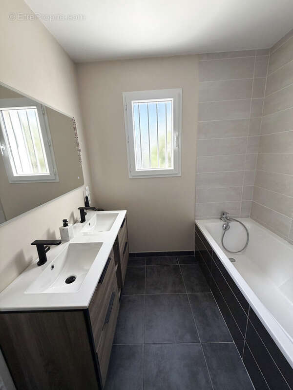 À VENDRE   Maison de plain-pied   Saint-André-les-Vergers, 87,67m2, 3 chambres, jardin 342m2 - photo 5