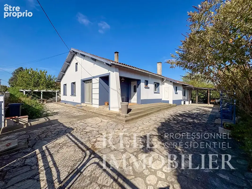 Photo Maison à Fleurance au prix de 239 000€