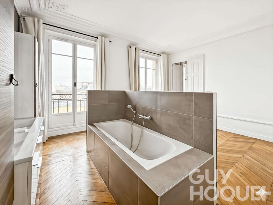 Appartement à VERSAILLES