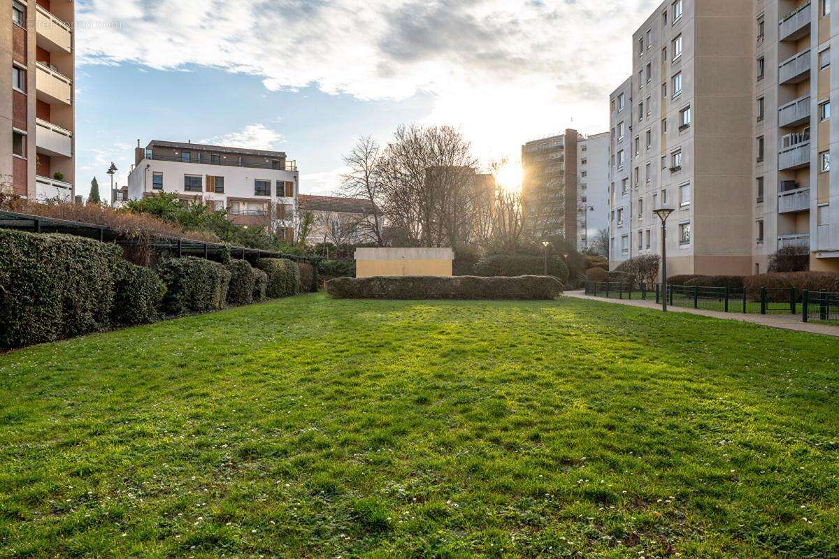 Appartement à MAISONS-ALFORT