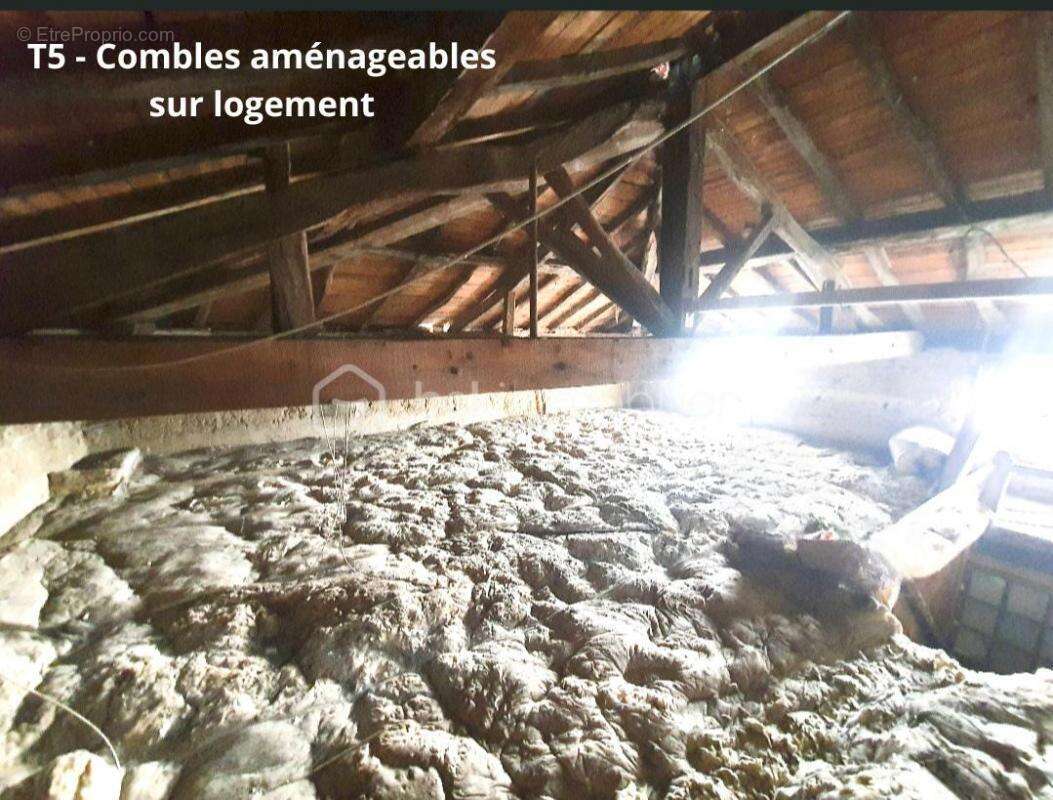 Appartement à CHATILLON-SUR-CHALARONNE