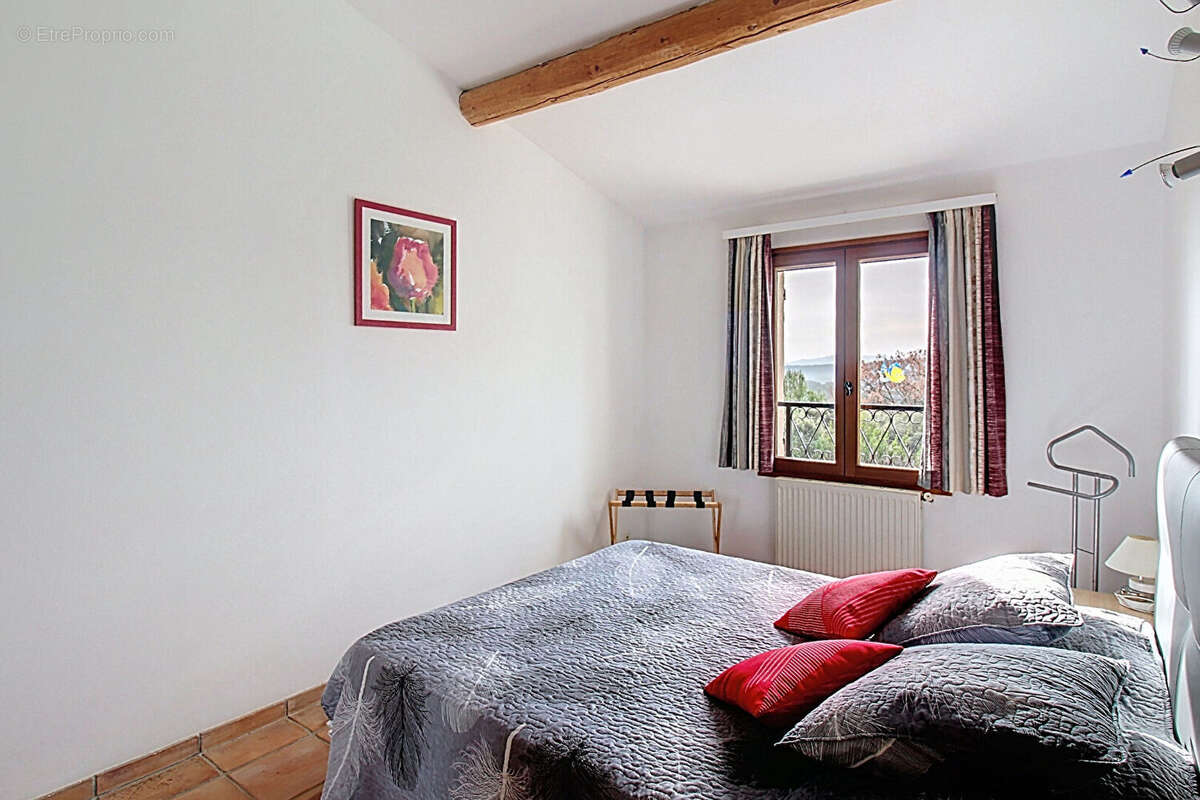 Maison à LORGUES
