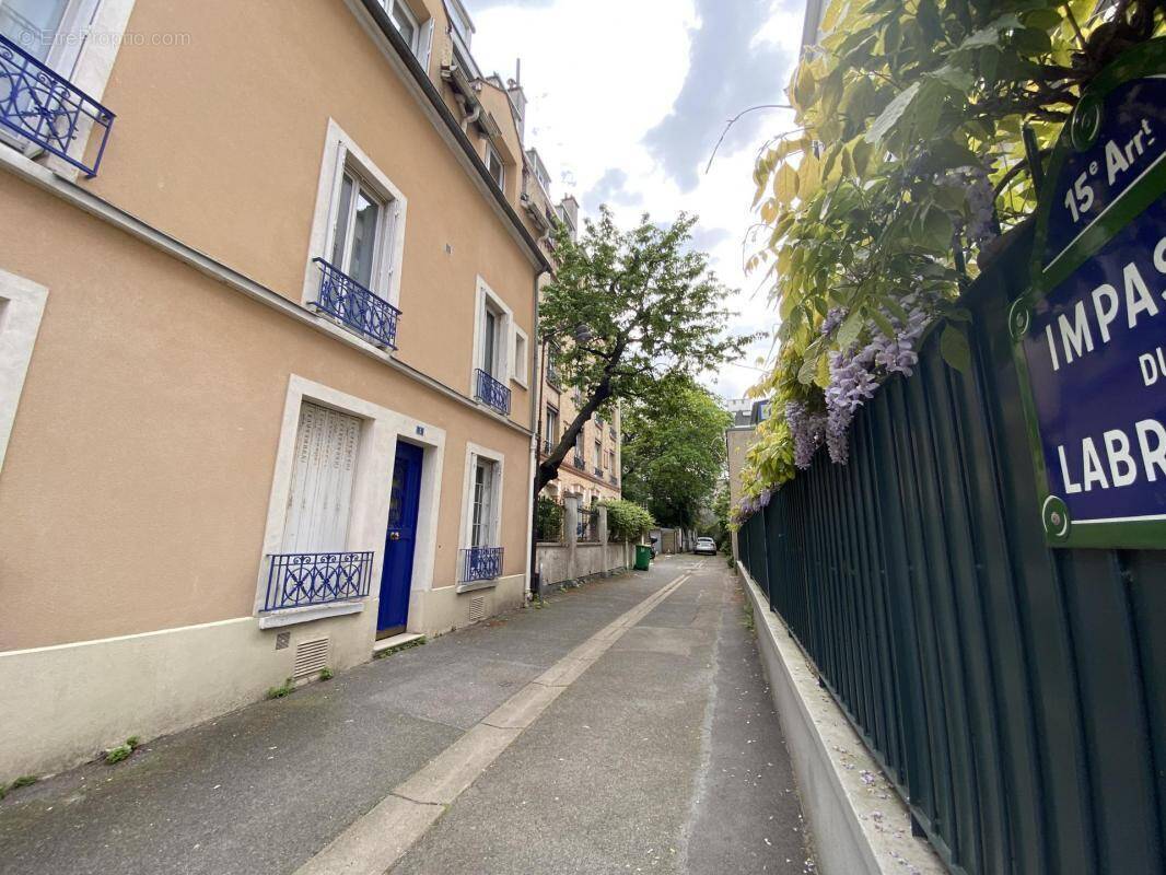 Appartement à PARIS-15E