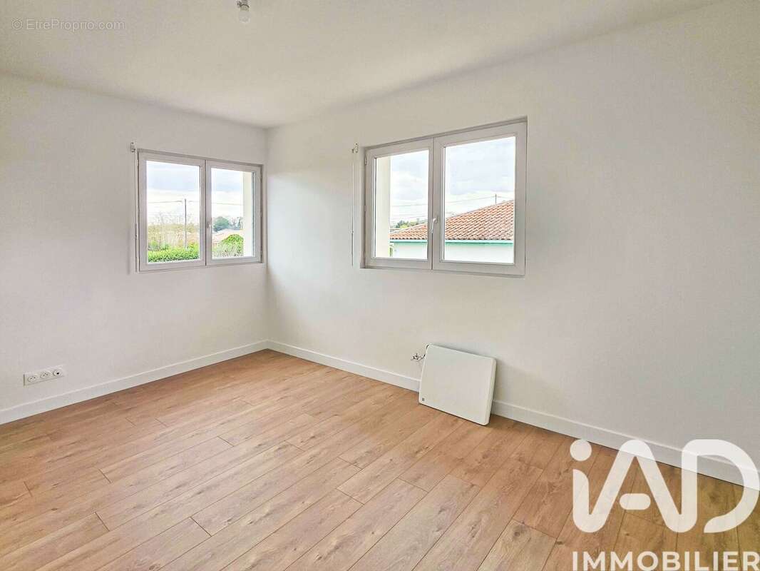 Photo 6 - Maison à LAMARQUE