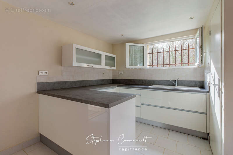 Maison à SAINT-FRONT-DE-PRADOUX